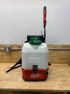 lot 101 image: MILWAUKEE M18 SWITCH TANK 4-Gallon Backpack Sprayer (Tool Only)