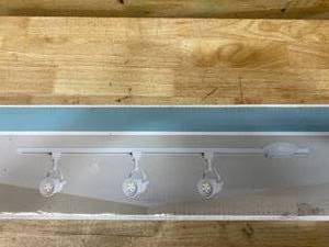 lot 112 image: HAMPTON BAY  3-Light LED Linear Track Retro Kit
