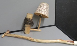 lot 21 image: DIAMOND WILLOW CANE & WOODEN LAMP