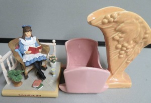 lot 36 image: VINTAGE POTTERY