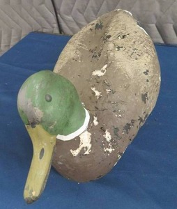 lot 44 image: LARGE DUCK MADE OF CORK DECOY