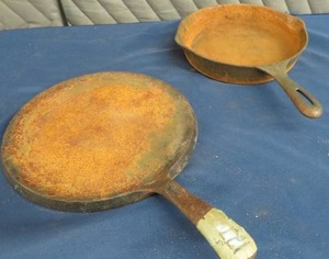 lot 47 image: 1 CAST IRON SKILLET & CAST IRON GRIDDLE