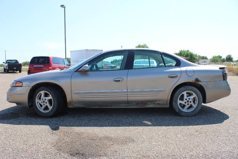 2004 Pontiac Bonneville SE