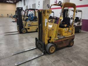 lot 1 image: Hyster S40C Space Saver LP Gas Fork...