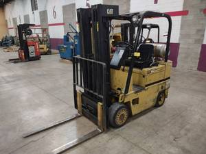 lot 3 image: Caterpillar T50D LP Gas Forklift, 5...