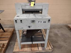 lot 38 image: Triumph All-Purpose 18 Paper Cutte...