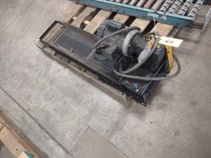lot 66 image: Versa Ferguson Power Conveyor, 6 x...