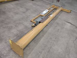 lot 75 image: Spanco Met-Track 250 lb. Capacity J...