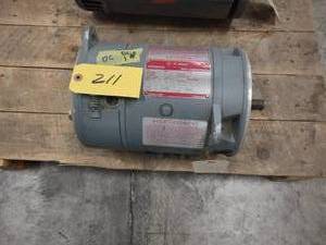 lot 211 image: GE 1 hp. DC Motor...