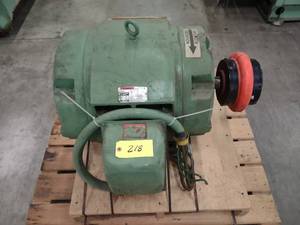 lot 218 image: Reliance 100 hp. Motor...