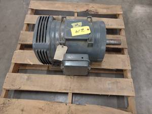 lot 219 image: LS 25 hp. Motor...