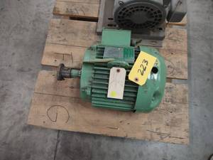 lot 223 image: Lincoln 7.5 hp. Motor...