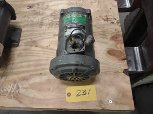 lot 231 image: Warner 12 hp. Motor...