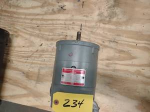 lot 234 image: GE 14 hp. DC Motor...