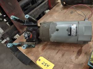 lot 254 image: Emerson 1 hp. DC Motor with Gear Bo...