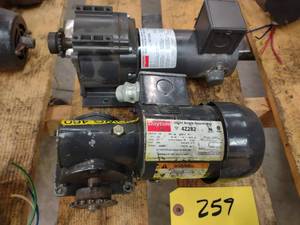 lot 259 image: (2) 18 hp. Gear Motors...
