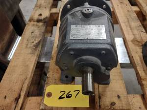 lot 267 image: Hub City Gear Box 36.561...