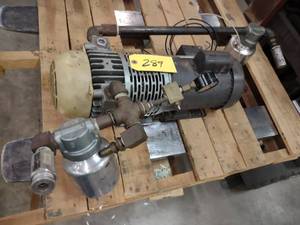 lot 289 image: Gast Vacuum Pump...