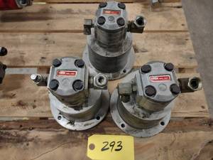lot 293 image: (3) Dayton 5W031 Oil Pumps...