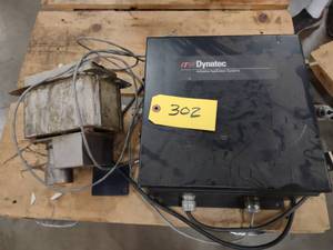 lot 302 image: ITW Dynetec Hot Melt Glue System...