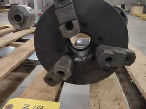 lot 319 image: 10 3-Jaw Lathe Chuck...
