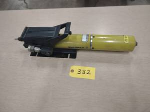 lot 332 image: Enerpac PA-166 Air Operated Hydraul...