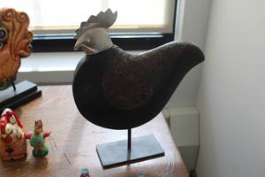 lot 748 image: Rooster WoodMetal Table Dcor