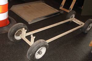 lot 772 image: Metal Dolly 4-wheel