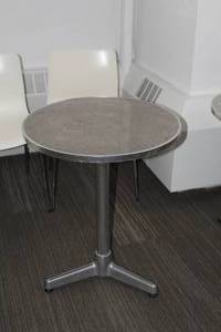 lot 615 image: Metal Pedestal Table 29x24