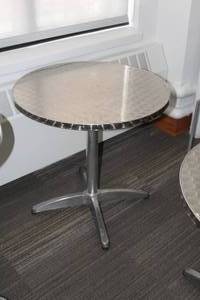 lot 619 image: Metal Pedestal Table 27-12x27-12