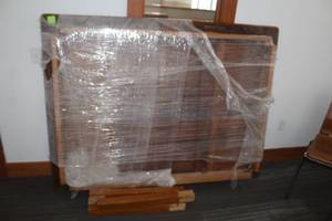 lot 627 image: Table