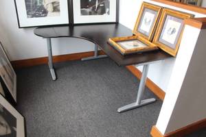 lot 633 image: Ikea Desk