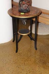 lot 679 image: Wood Lamp Table