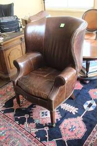 lot 731 image: Leather Living Room Arm Chair