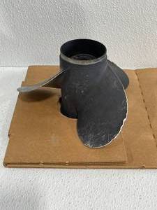 lot 27 image: Boat Prop