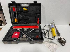 lot 29 image: Roadside Kit, Trouble Light, Soldering Iron