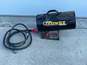 lot 35 image: Mr. Heater Propane Heater