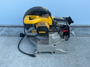lot 36 image: DeWalt 10 Miter Saw
