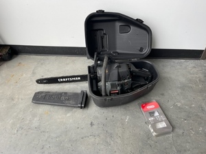 lot 50 image: Craftsman 18 Gas Chainsaw