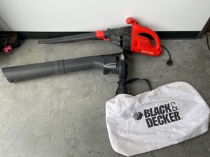 lot 62 image: Black & Decker Electric Leaf Hog