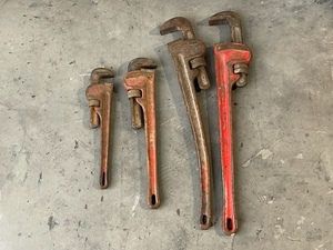 lot 68 image: Pipe Wrenches