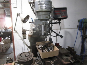 Bridgeport vertical mill, Model 6-1...