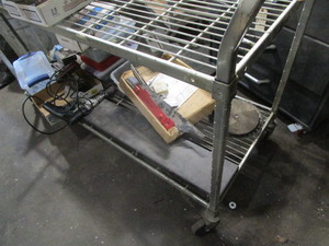 Roller wire shelf, approx 64x24x4...