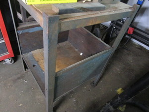 Welding table with wooden sides on ...