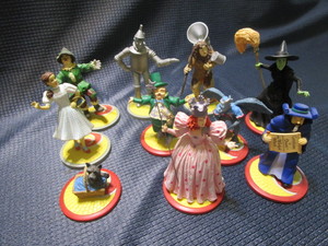 Wizard of Oz Enesco figures 1.5 to...