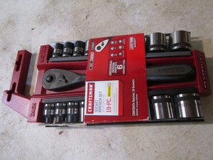 Craftsman socket set - new...