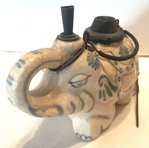 Vintage Asian Elephant Porcelain Oil Lamp