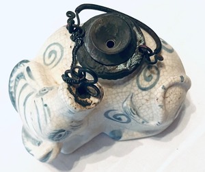 Vintage Asian Porcelain Smoking Vessel
