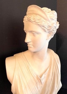 Vintage Bust of Diana of Versailles