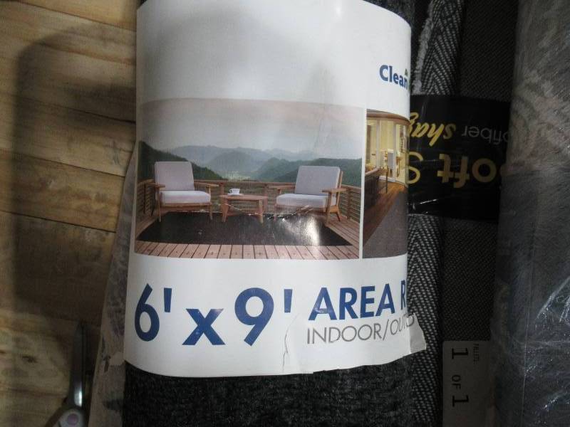 Clean Green Area Rug